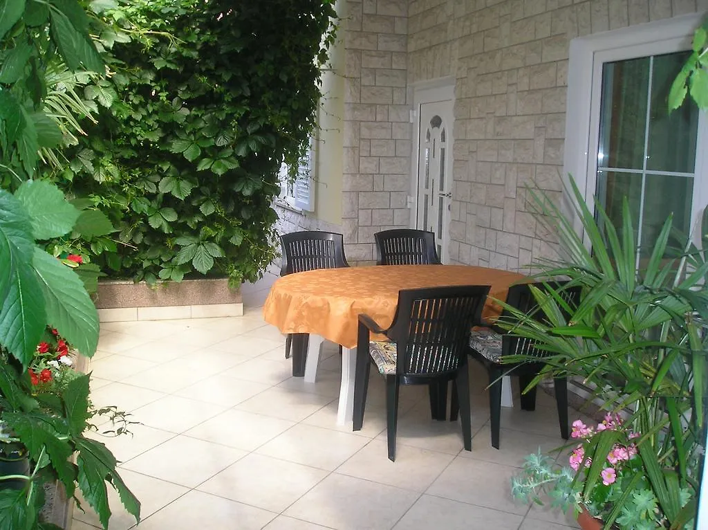 Apartments Ankica Crikvenica