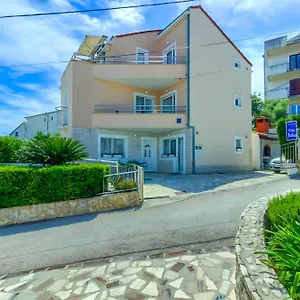 Jela Apartman Trogir